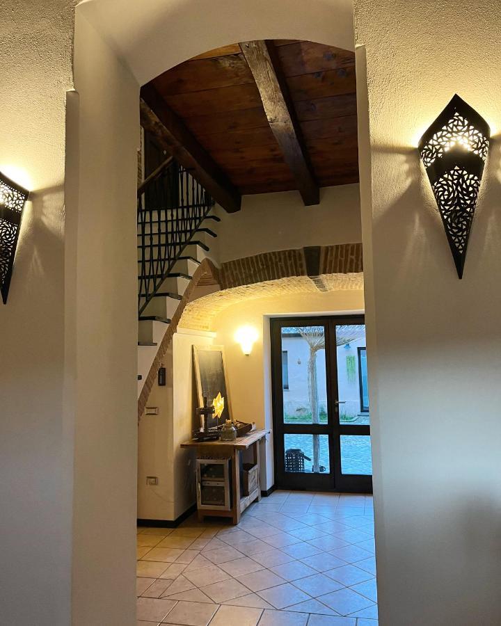 Is Scabas Guestrooms Solarussa Extérieur photo